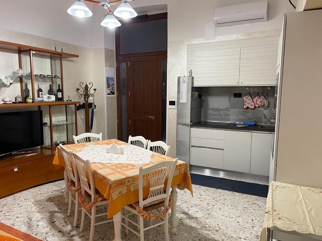 Casa Da Zia Grazia Lägenhet Martina Franca Exteriör bild